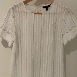White textured short-sleeve blouse by Banana Republic -- XS -- never worn